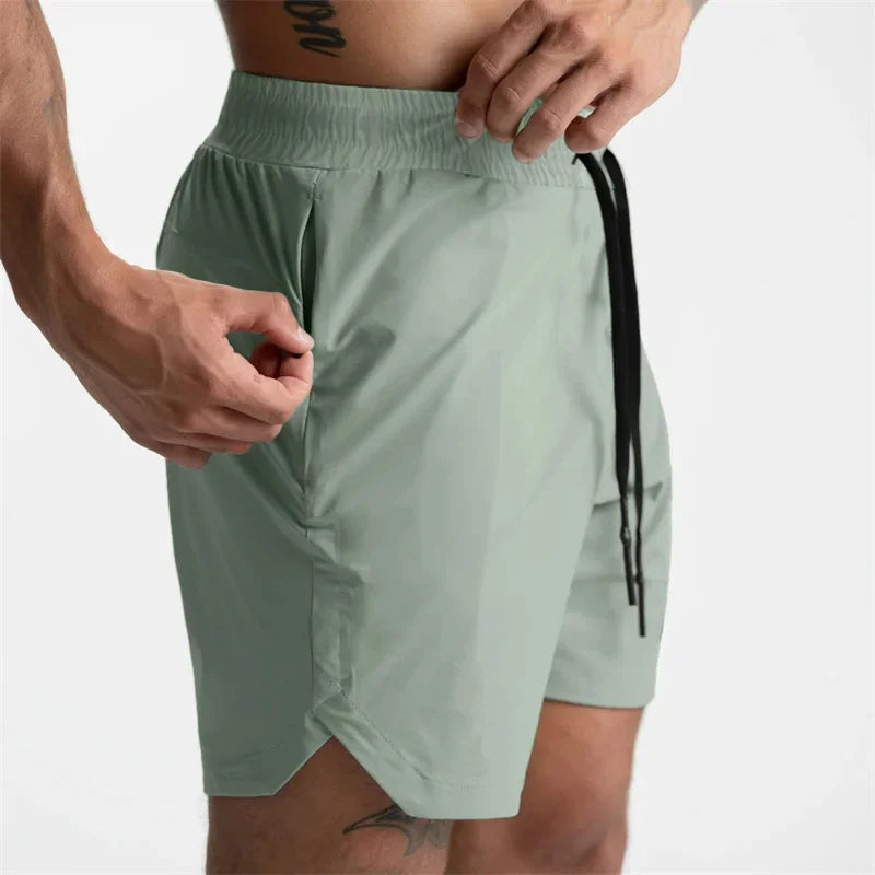 Men Running Breathable Quick Dry Sportswear multi-pocket Shorts
